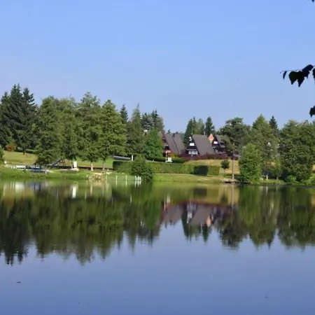 Nurdach *